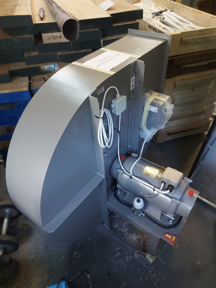 Low-pressure blower